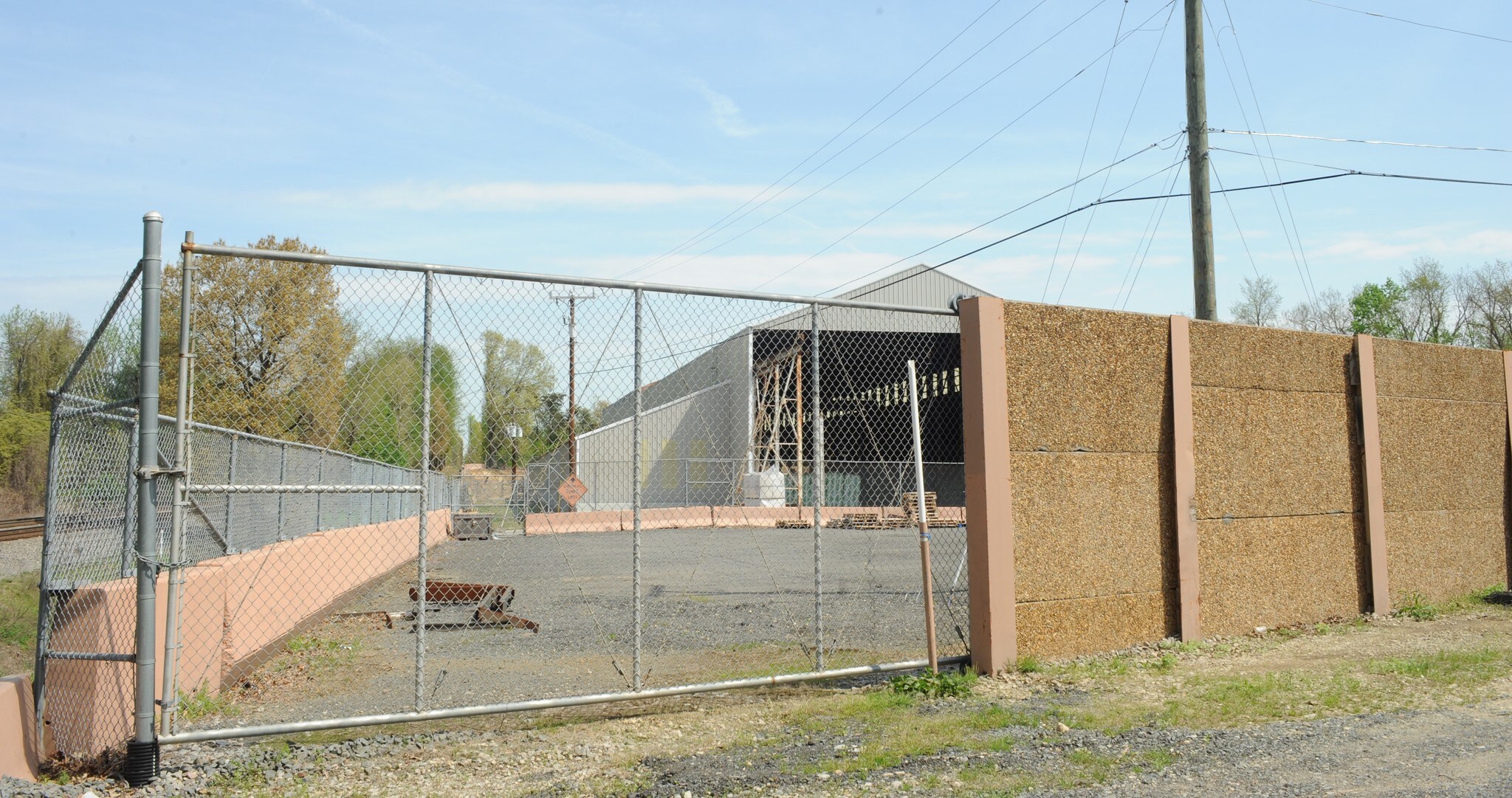 8100 Mims St, Lorton, VA for lease Primary Photo- Image 1 of 4