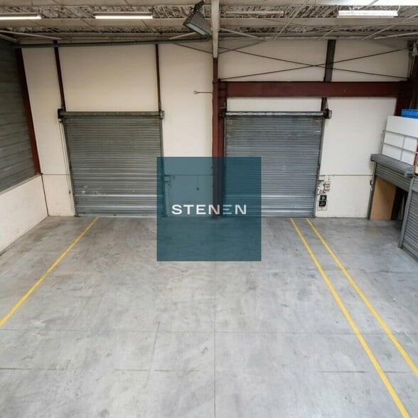 Industrial in Aubagne for lease - Interior Photo - Image 2 of 11