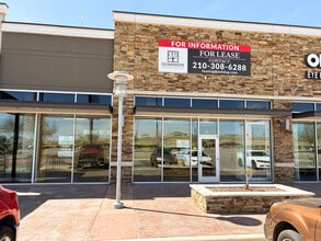 7915 W Loop 1604 N, San Antonio, TX à louer Photo intérieure- Image 1 de 6