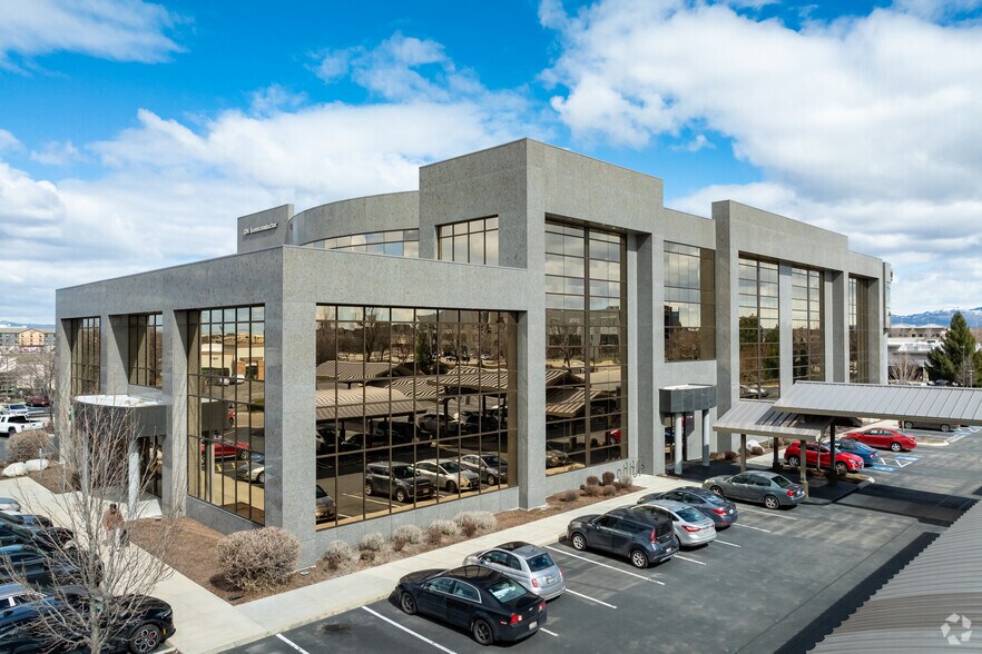 3405 E Overland Rd, Meridian, ID à louer - Photo du bâtiment - Image 3 de 6