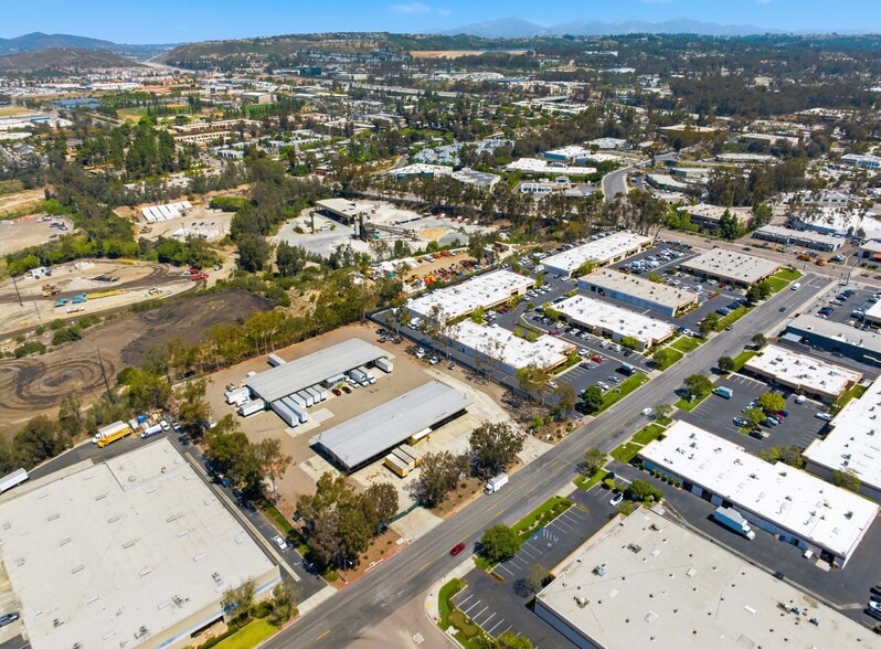 9320 Activity Rd, San Diego, CA à louer - Aérien - Image 2 de 7