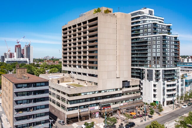 More details for 720 Spadina Ave, Toronto, ON - Office, Retail for Lease
