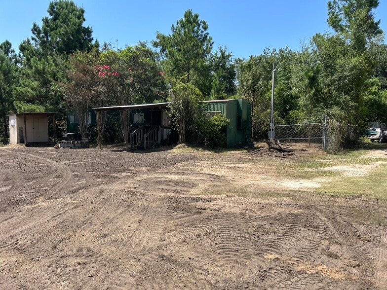 15707 US Highway 98, Foley, AL for lease - Primary Photo - Image 1 of 6