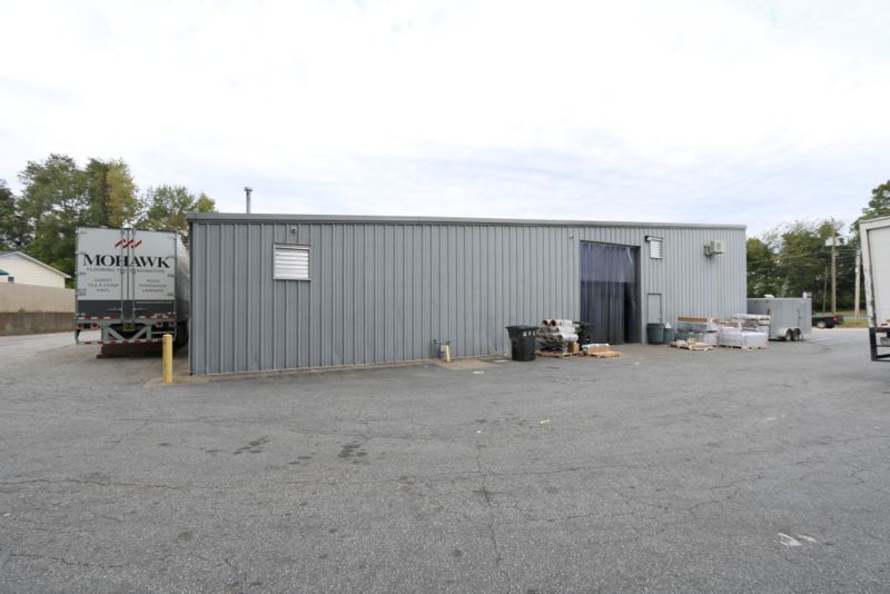 913 N Main St, Greer, SC à vendre - Photo du bâtiment - Image 2 de 10