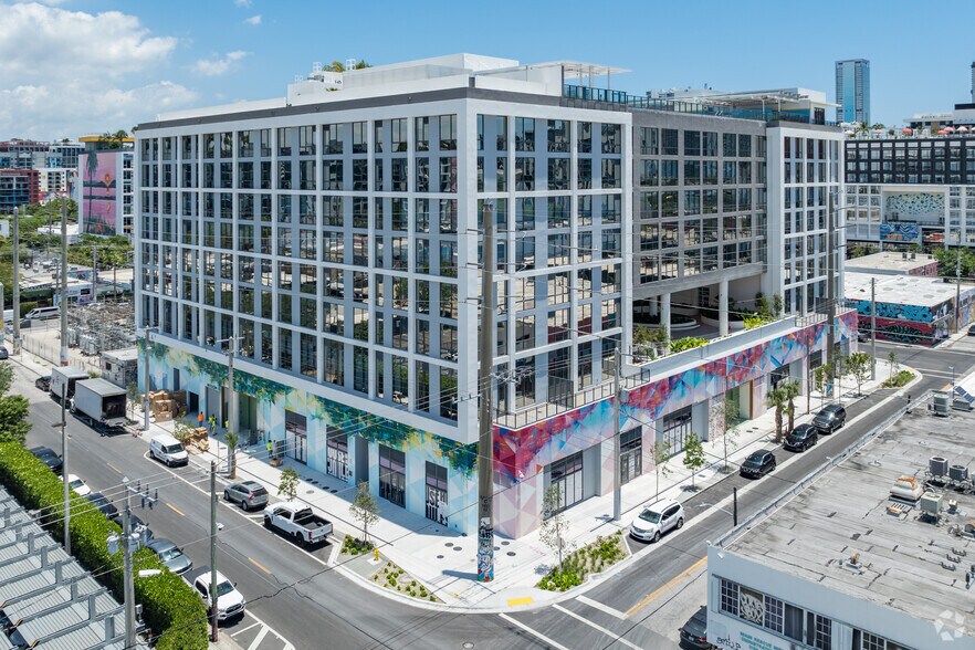 2200 NW 1st Ave, Miami, FL à louer - Photo du bâtiment - Image 2 de 14