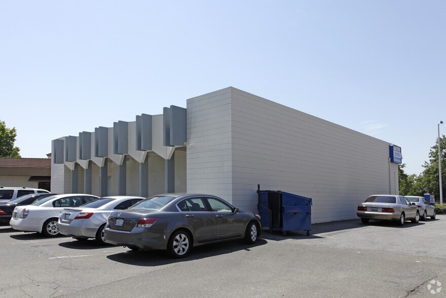 38780-38790 Paseo Padre Pky, Fremont, CA à louer - Photo du bâtiment - Image 3 de 6