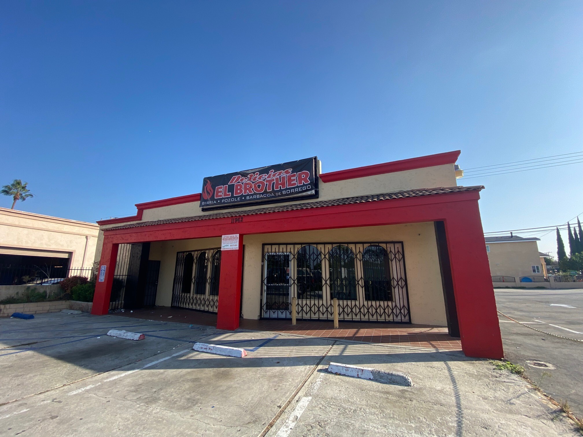 11960-11962 Carson St, Hawaiian Gardens, CA for sale Building Photo- Image 1 of 1