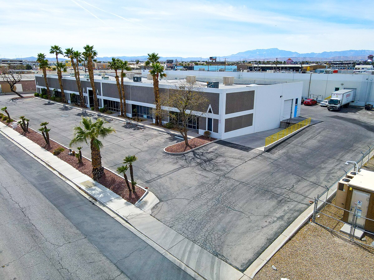 4755-4767 Procyon St, Las Vegas, NV for sale Building Photo- Image 1 of 1