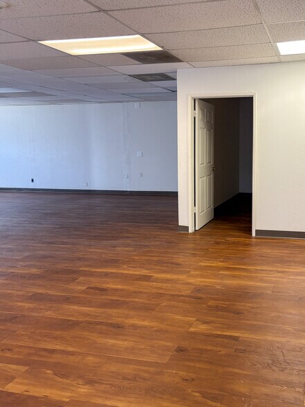 78105 Calle Estado, La Quinta, CA à louer - Photo du bâtiment - Image 3 de 7