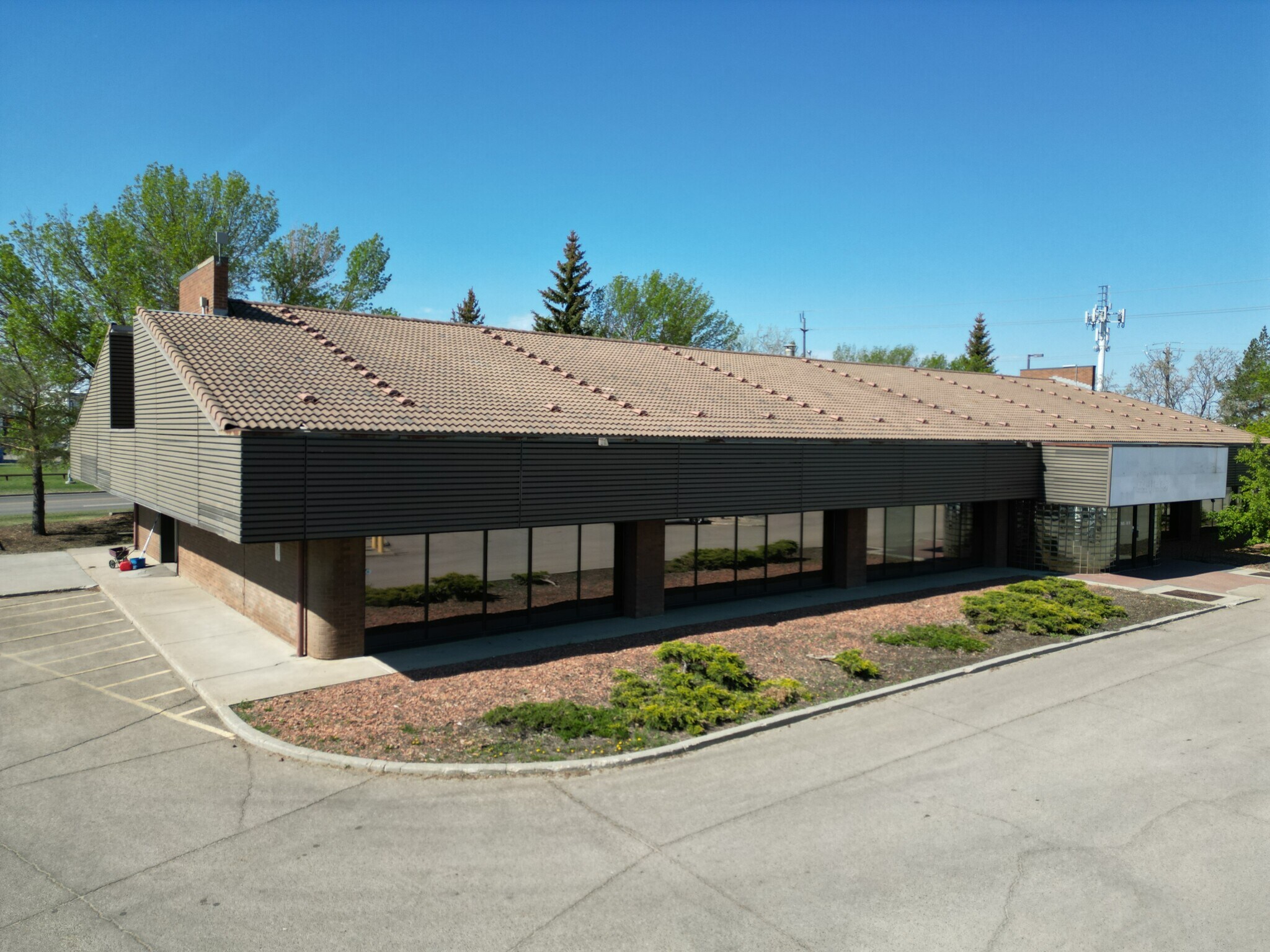 7605 50th St, Edmonton, AB for sale Building Photo- Image 1 of 1