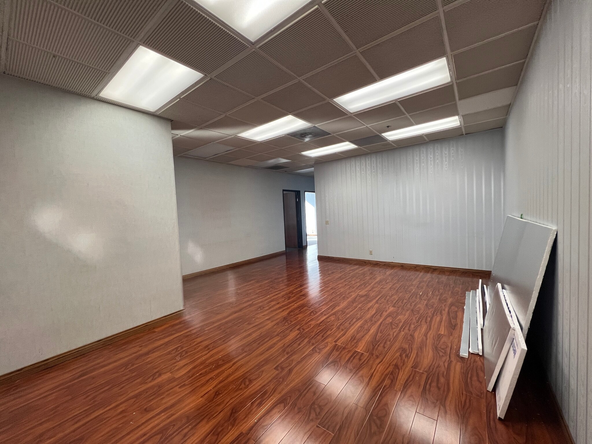 15141 Whittier Blvd, Whittier, CA for lease Interior Photo- Image 1 of 10