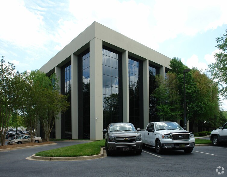 2877 Brandywine Rd, Atlanta, GA à vendre - Photo du bâtiment - Image 3 de 5