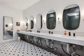 346 9th St, San Francisco, CA à louer Photo intérieure- Image 1 de 6