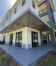 1225 Landon Preserve Cir, Brandon, FL for lease Building Photo- Image 2 of 9