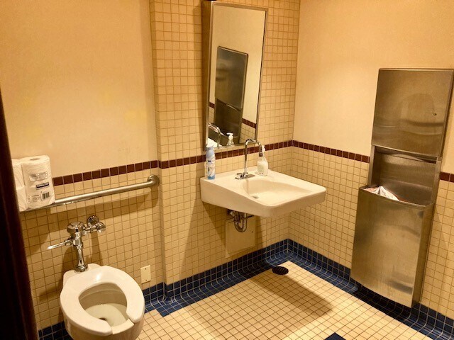 6225 W Touhy Ave, Chicago, IL à louer - Photo intérieure - Image 2 de 15