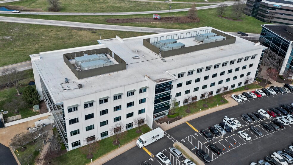 Corporate Woods II & III portefeuille de 2 propriétés à vendre sur LoopNet.ca - Photo du bâtiment - Image 2 de 11