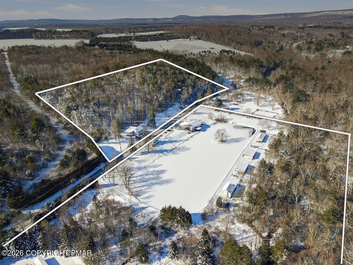 306 Merwinsburg Rd, Effort, PA for sale Primary Photo- Image 1 of 88