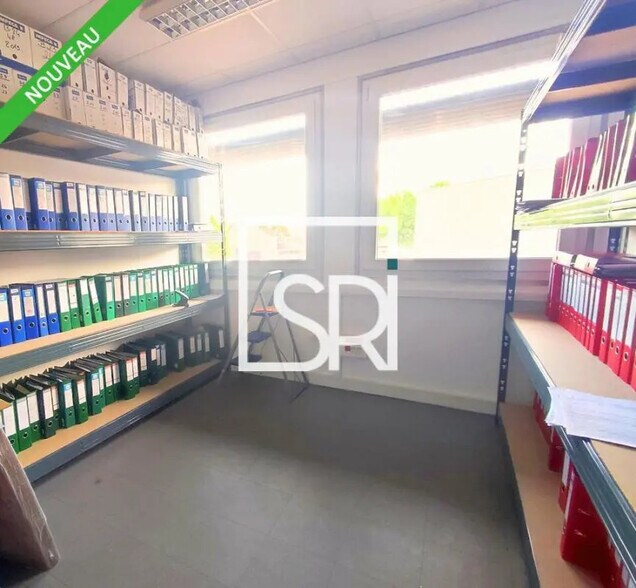 Office in Clermont-Ferrand for lease - Interior Photo - Image 3 of 10