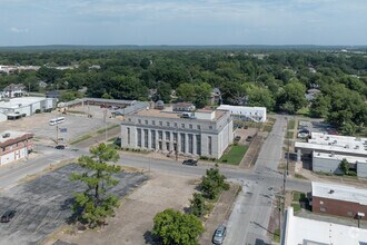 111 W 4th St, Okmulgee, OK - AÉRIEN  Vue de la carte