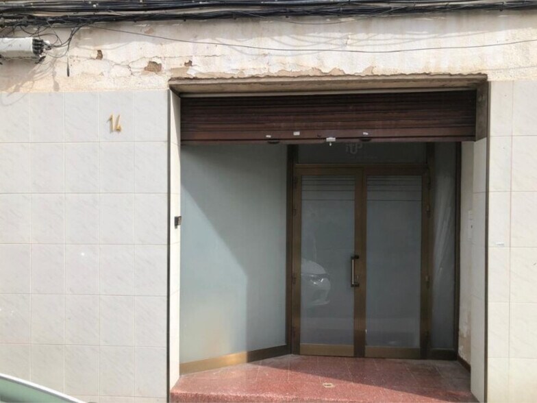 Vente au détail dans Terrassa, BAR à vendre - Photo de construction - Image 2 de 3