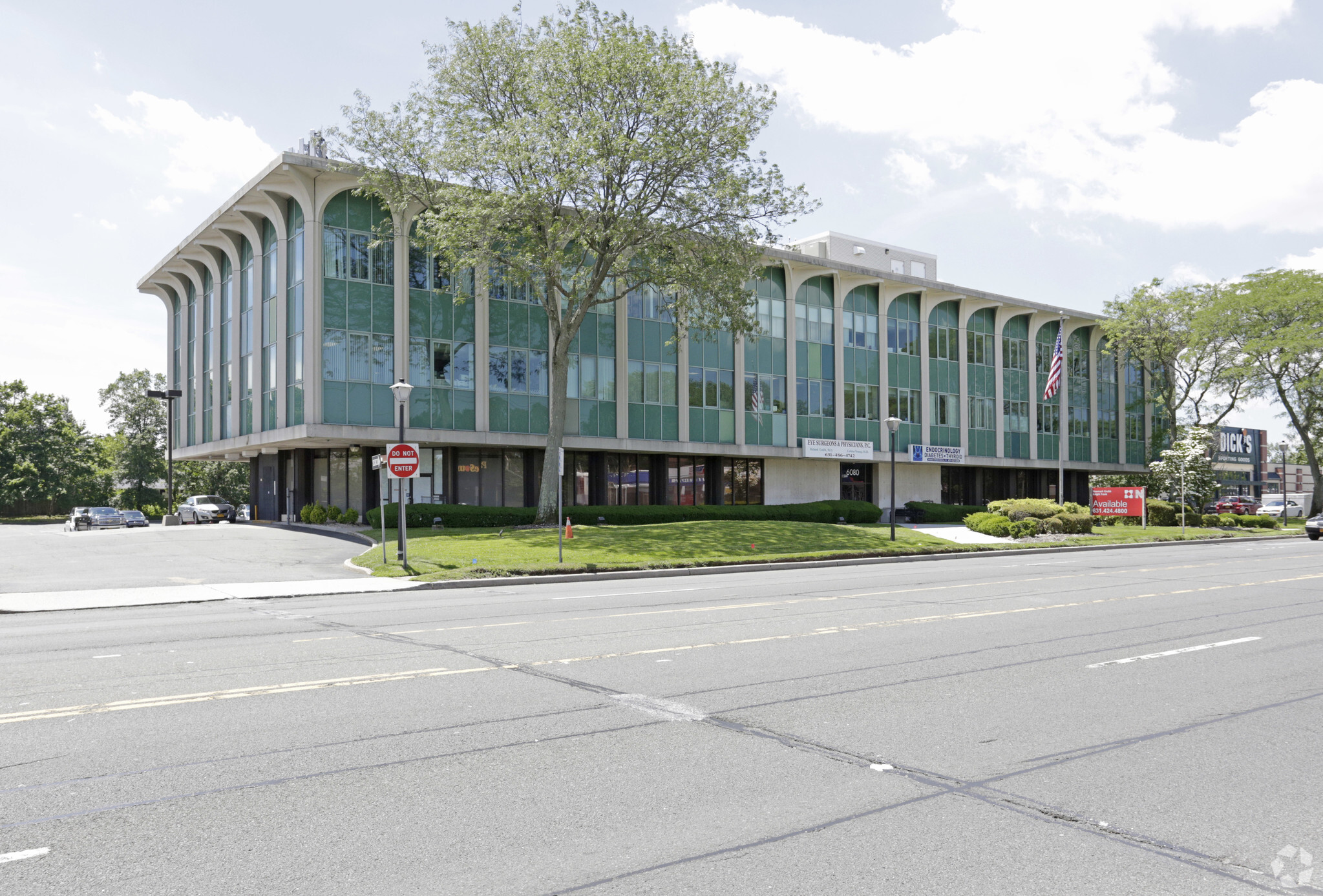 6080 Jericho Tpke, Commack, NY for sale Primary Photo- Image 1 of 1