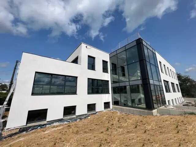 Office in Marly for lease Building Photo- Image 1 of 3