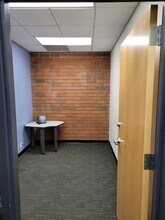 10 Strecker Rd, Ellisville, MO à louer Photo intérieure- Image 1 de 2