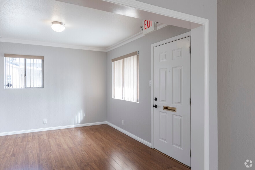 521 S Bascom Ave, San Jose, CA for sale - Interior Photo - Image 2 of 23