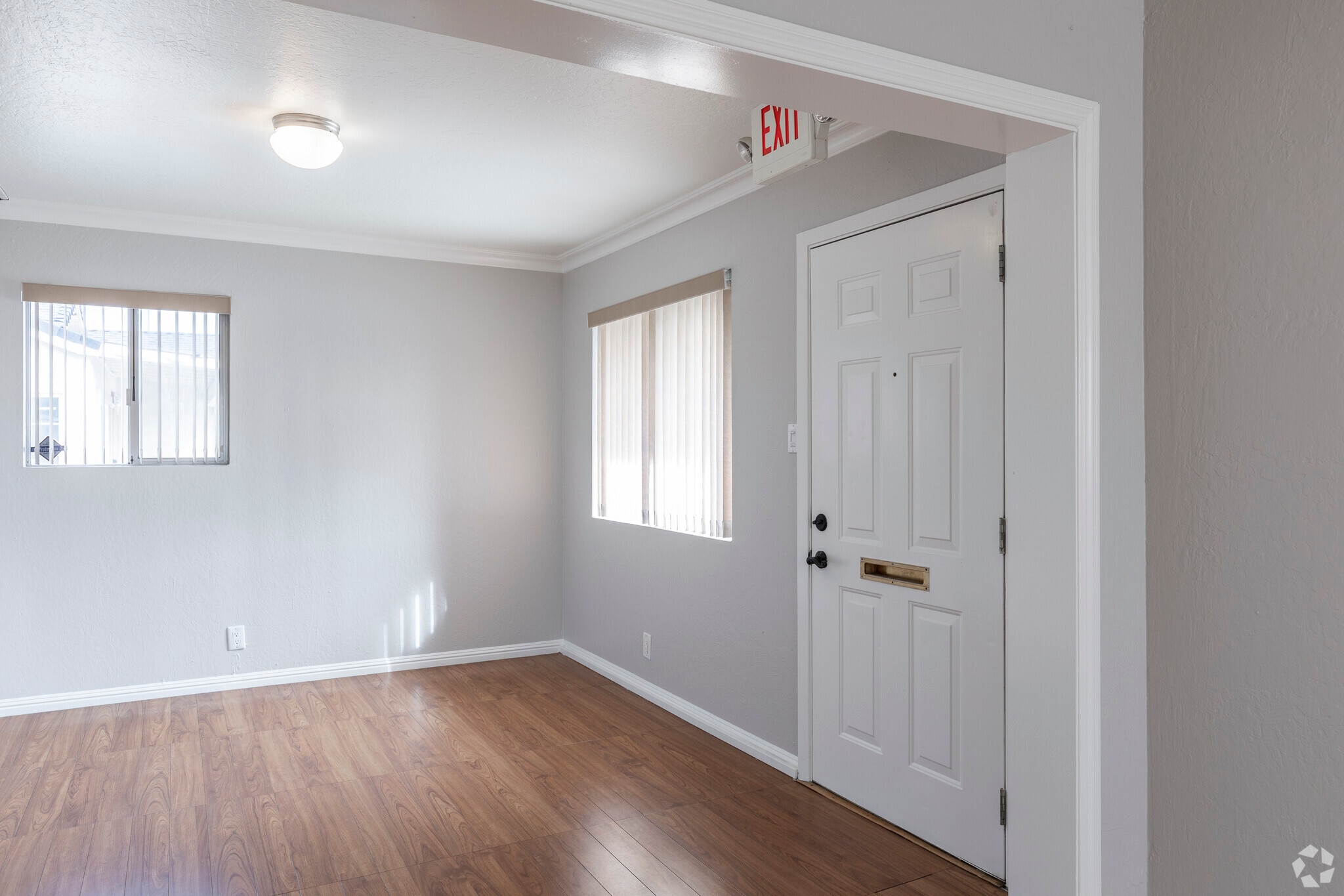 521 S Bascom Ave, San Jose, CA for sale Interior Photo- Image 1 of 11