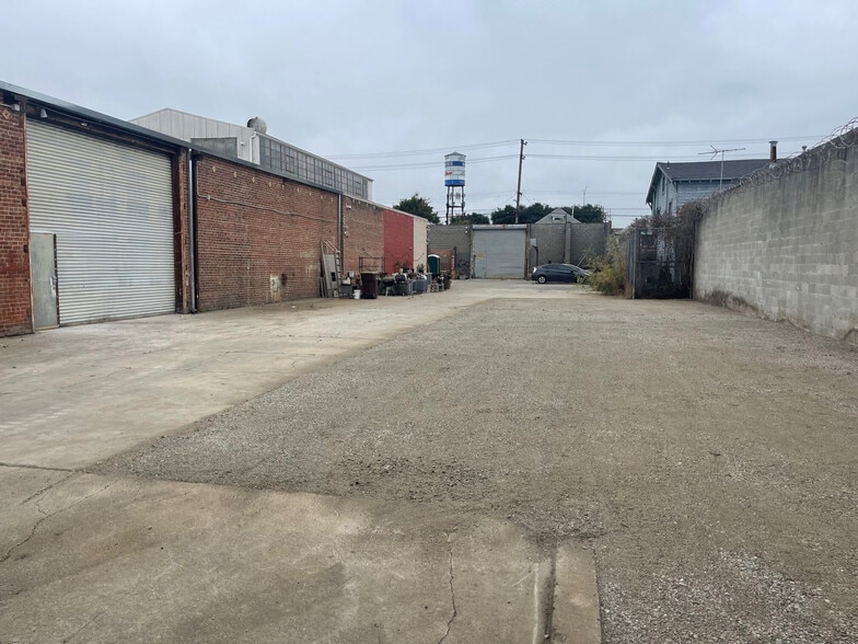 2960 Chapman St, Oakland, CA for sale - Building Photo - Image 3 of 6