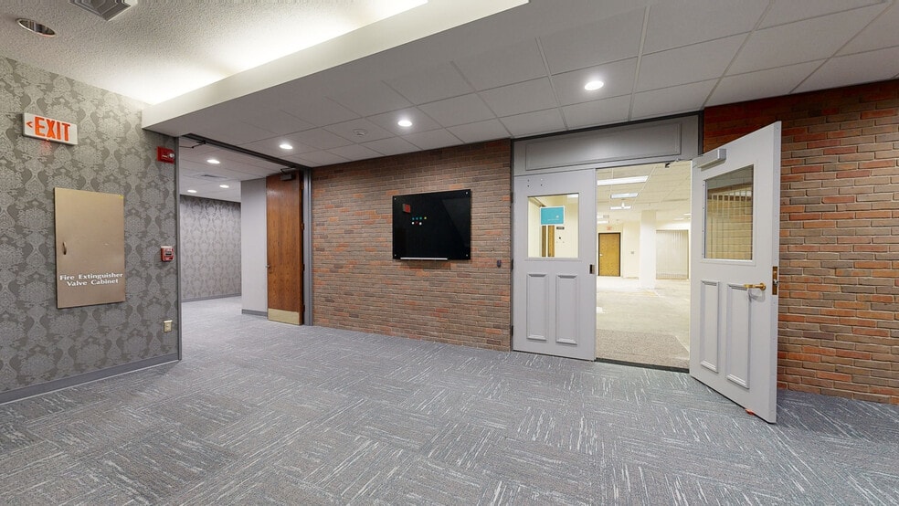 22 Waterville Rd, Avon, CT à vendre - Numérisation 3D de Matterport - Image 3 de 47