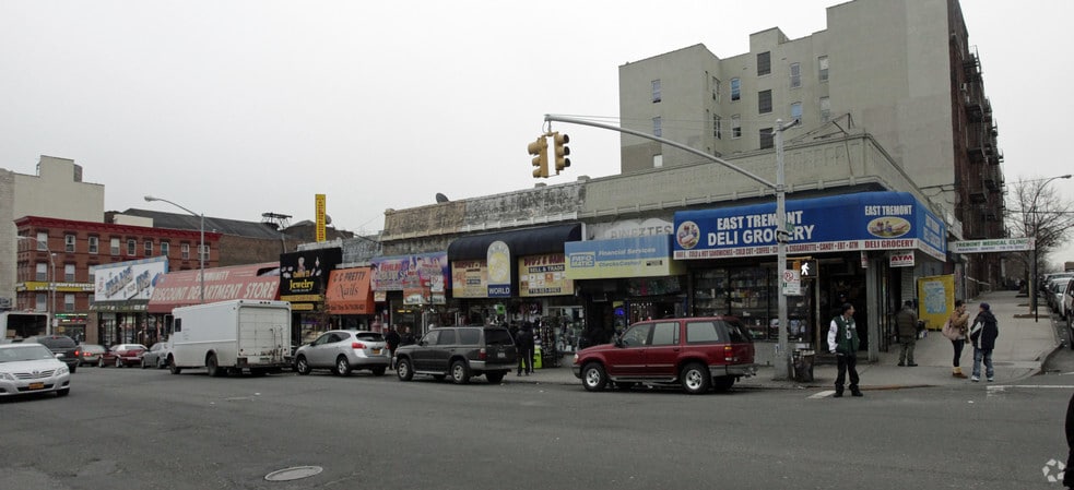 660-690 E Tremont Ave, Bronx, NY for lease - Primary Photo - Image 1 of 2