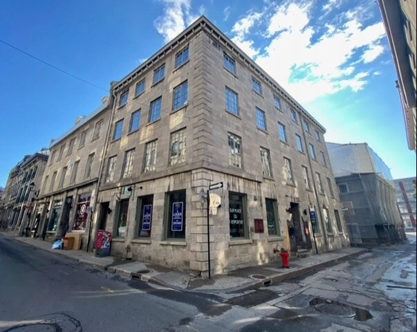 363 Rue Saint-François-Xavier, Montréal, QC à vendre Photo du bâtiment- Image 1 de 1