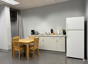 11492 Bluegrass Pky, Louisville, KY for lease Interior Photo- Image 2 of 10