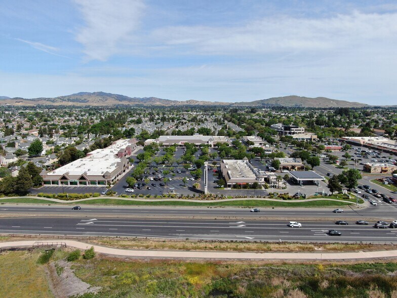 250-288 Sunset Ave, Suisun City, CA à louer - Aérien - Image 2 de 2