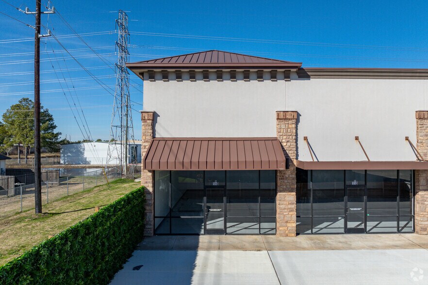 6211 Barker Cypress Rd, Katy, TX à louer - Photo du bâtiment - Image 3 de 18