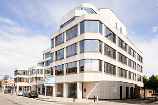 Plus de détails pour 55-77 High St, Slough - Commerce de détail à louer