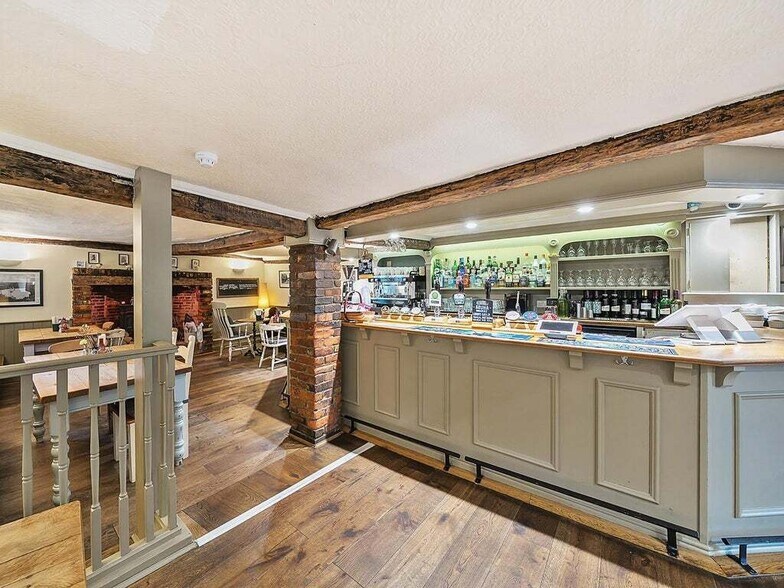 Saint Mary's Street, Bungay à vendre - Photo du bâtiment - Image 2 de 19