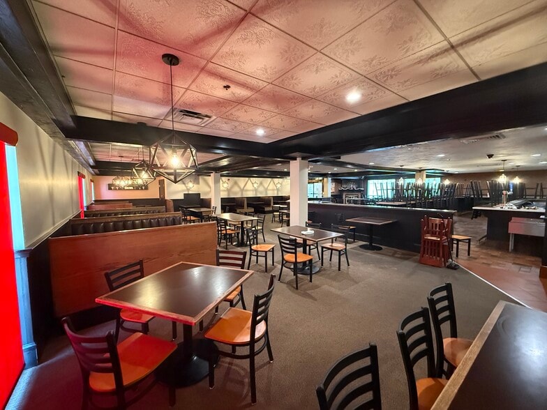 249 Main St, Rutland, MA for lease - Interior Photo - Image 1 of 50