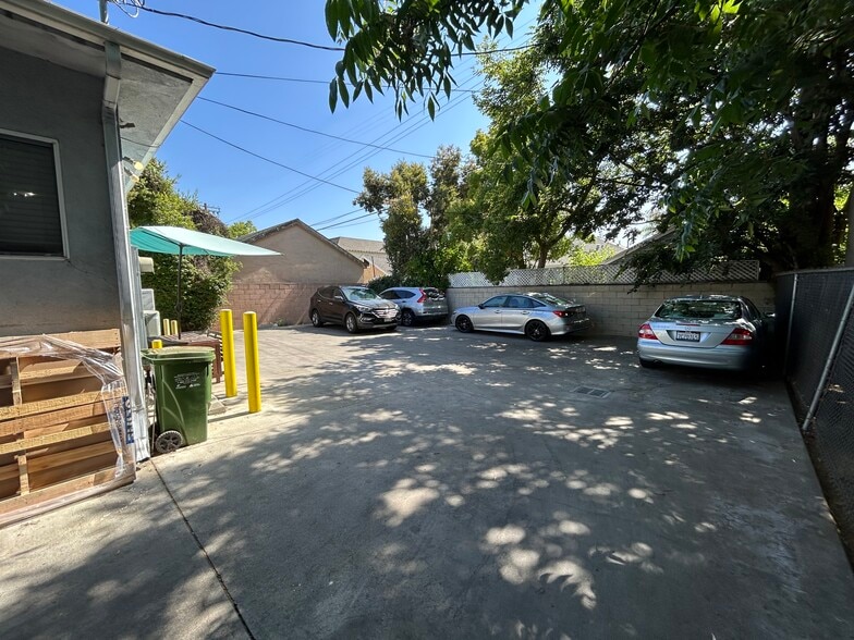 428 N Larchmont Blvd, Los Angeles, CA for lease - Building Photo - Image 3 of 4