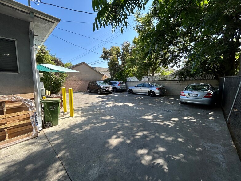 428 N Larchmont Blvd, Los Angeles, CA à louer - Photo du bâtiment - Image 3 de 4