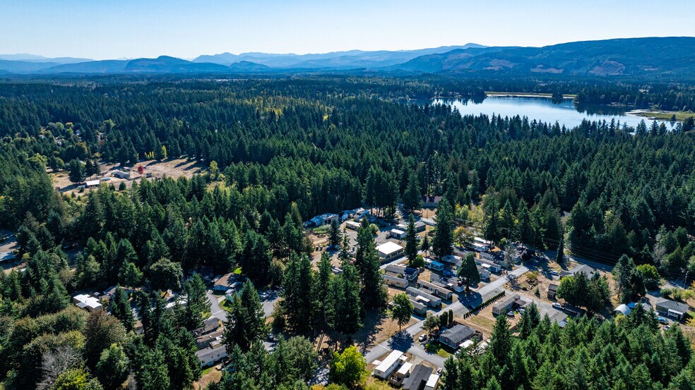 17106 153rd Ave SE, Yelm, WA à vendre - Photo du bâtiment - Image 2 de 45