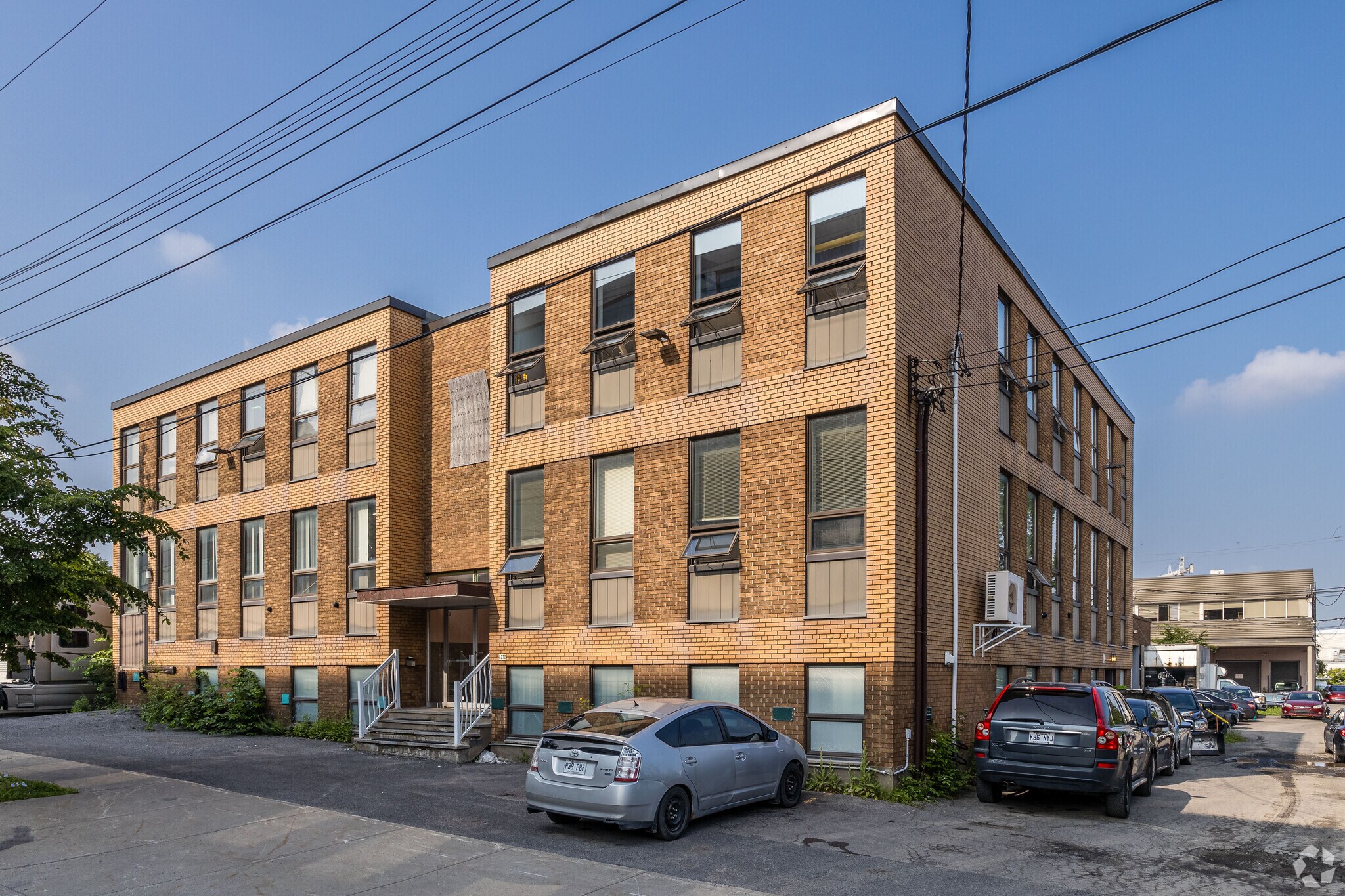 8270 Av Mountain Sights, Montréal, QC à vendre Photo principale- Image 1 de 42