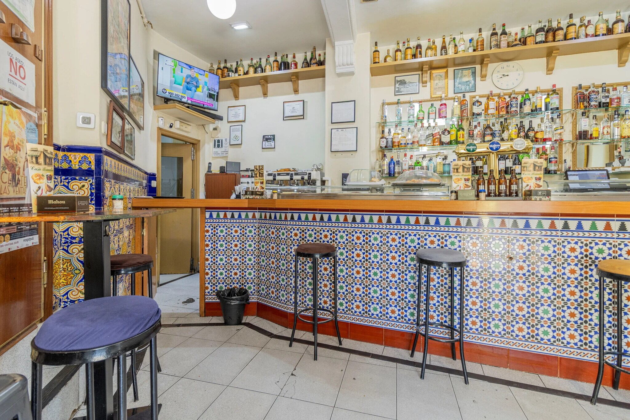 Retail in Madrid, Madrid for lease Building Photo- Image 1 of 4