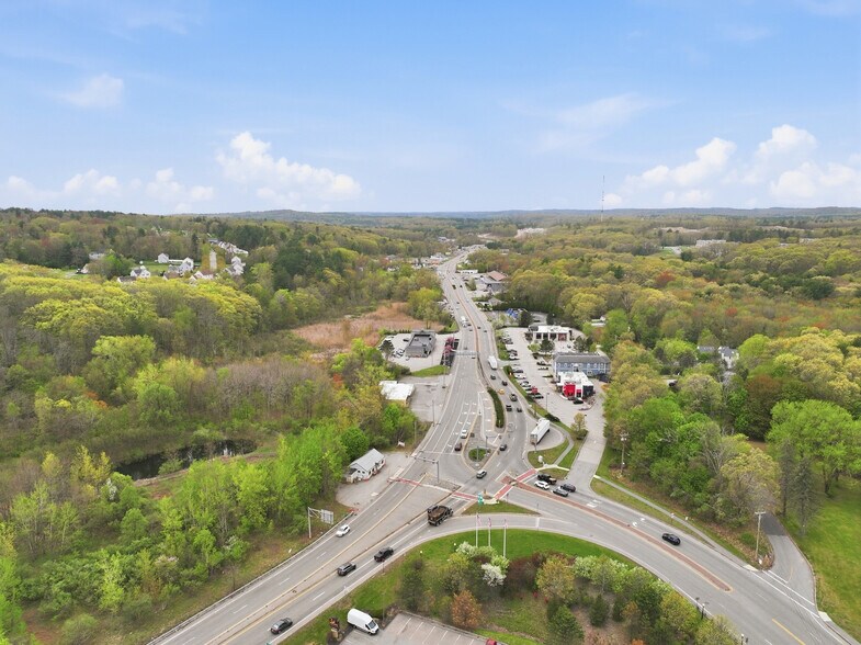 883 Southbridge St, Auburn, MA à vendre - Aérien - Image 2 de 8