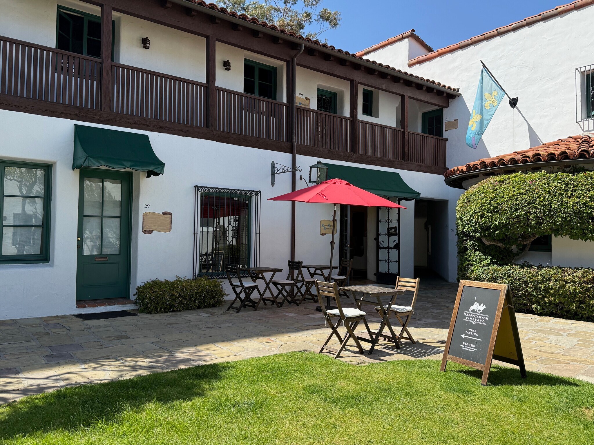 111-129 El Paseo, Santa Barbara, CA à vendre Photo principale- Image 1 de 1