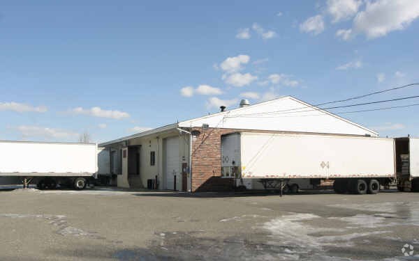 500 Creek Rd, Delanco, NJ for lease - Building Photo - Image 1 of 3