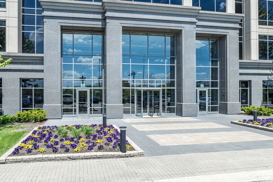 150 E Pierce Rd, Itasca, IL à louer - Photo du bâtiment - Image 3 de 5