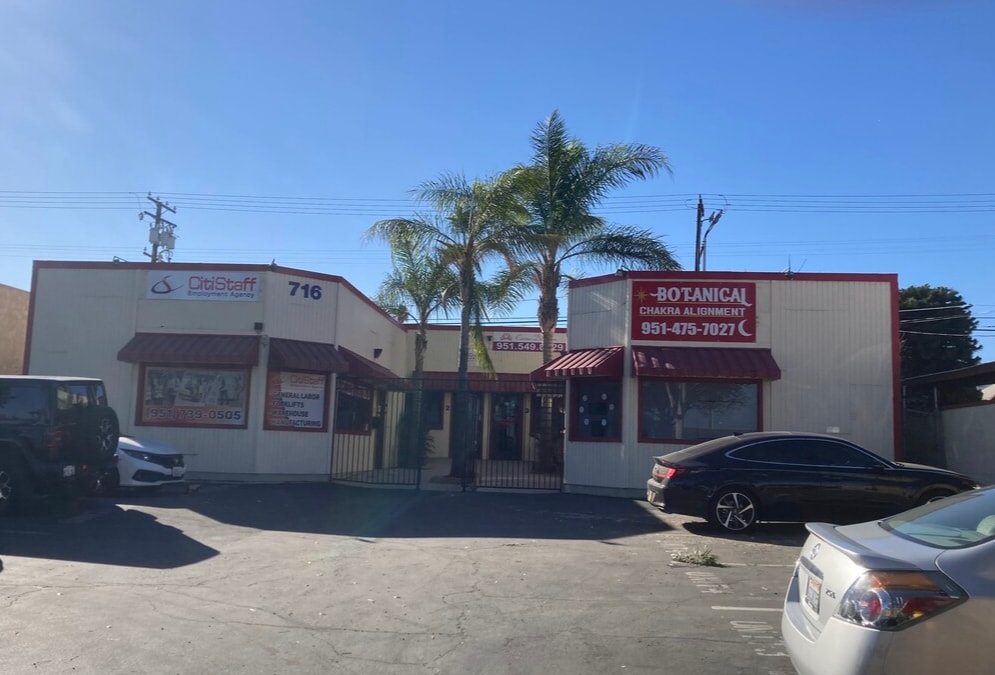 716 W 6th St, Corona, CA for lease Primary Photo- Image 1 of 8