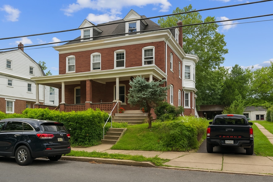Single Family Portfolio - Coatesville portfolio of 13 properties for sale on LoopNet.ca - Building Photo - Image 2 of 6